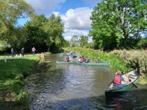 Duke of Edinburgh pupils from Ambergate Sports College canoeing 