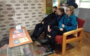 Ambergate pupils visiting Grantham Museum